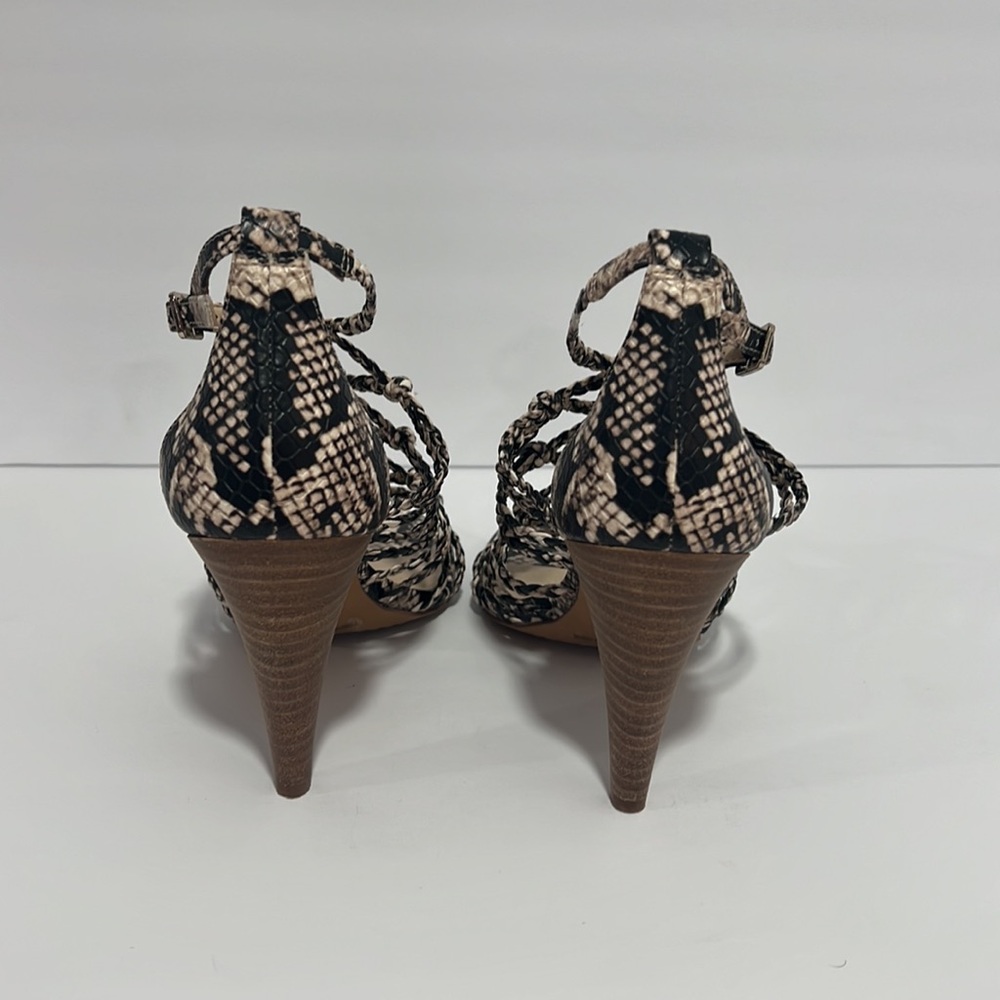 VINCE CAMUTO Women's Strappy Snake Print Heels Sz 7.5 - Picture 5 of 9